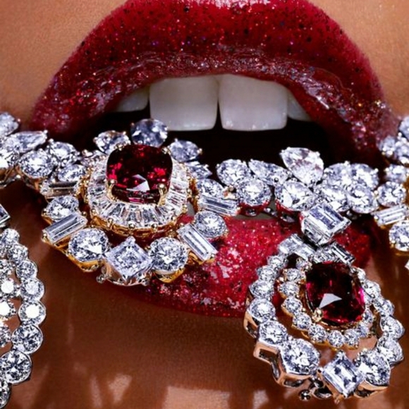 Meet your Posher, Dymond - Picture 1 of 1